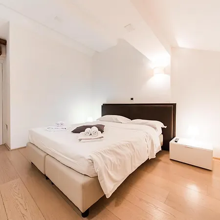 Apartment New - Immobo Haurelia - Asinelli Tower View *