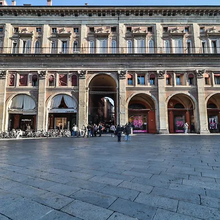 New - Immobo Haurelia - Asinelli Tower View شقة *